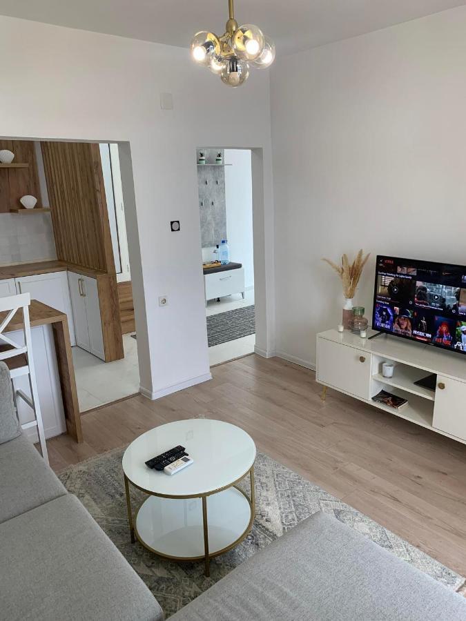 Apartments Basha 1 - Long Beach 울친 외부 사진