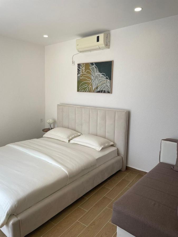 Apartments Basha 1 - Long Beach 울친 외부 사진