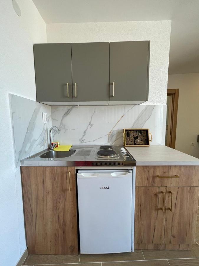 Apartments Basha 1 - Long Beach 울친 외부 사진