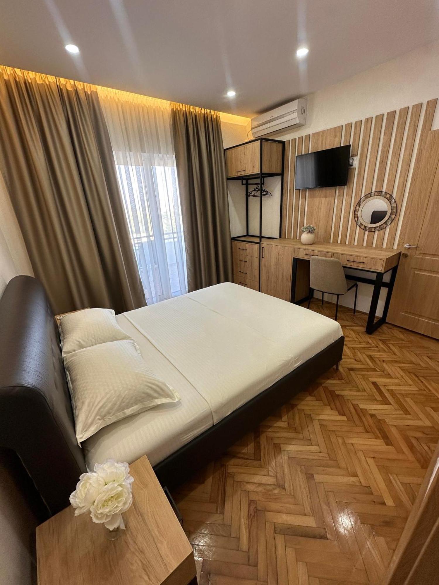 Apartments Basha 1 - Long Beach 울친 외부 사진