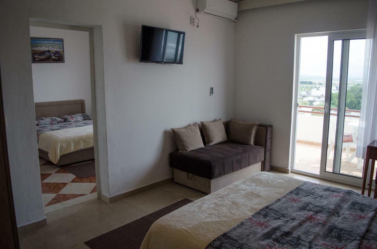 Apartments Basha 1 - Long Beach 울친 외부 사진