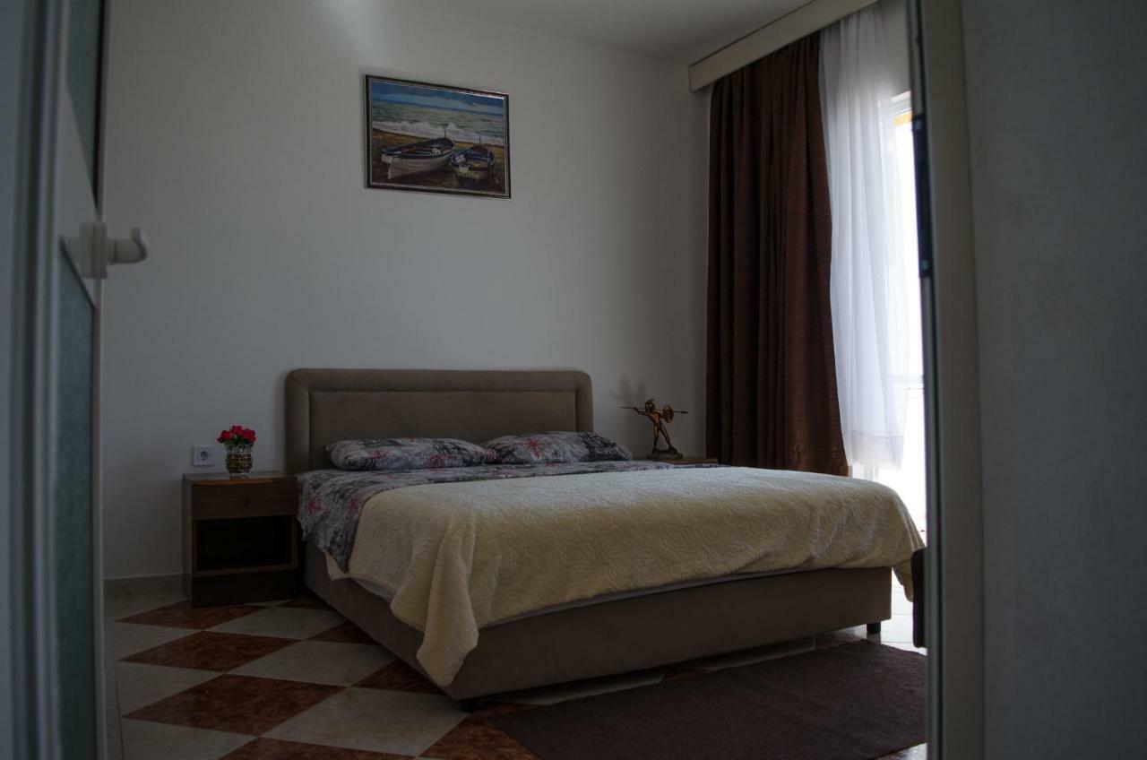 Apartments Basha 1 - Long Beach 울친 외부 사진