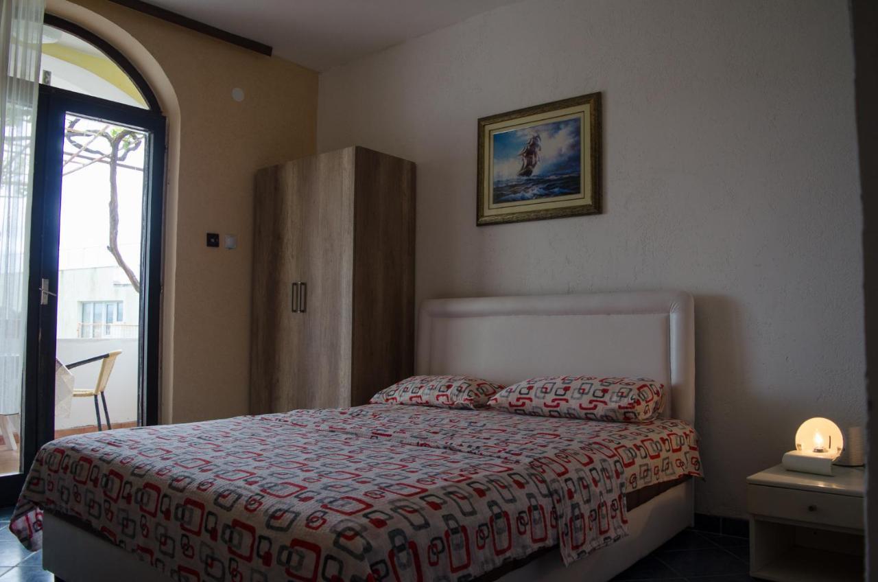 Apartments Basha 1 - Long Beach 울친 외부 사진